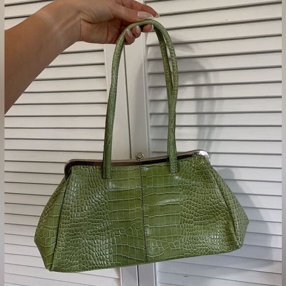 Nine West Green faux Crocodile skin shoulder bag - Picture 1 of 11